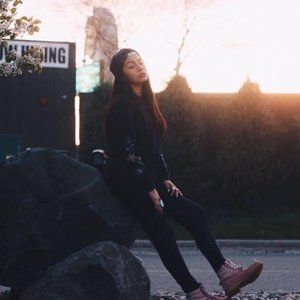 Meet your Posher, Le fleur